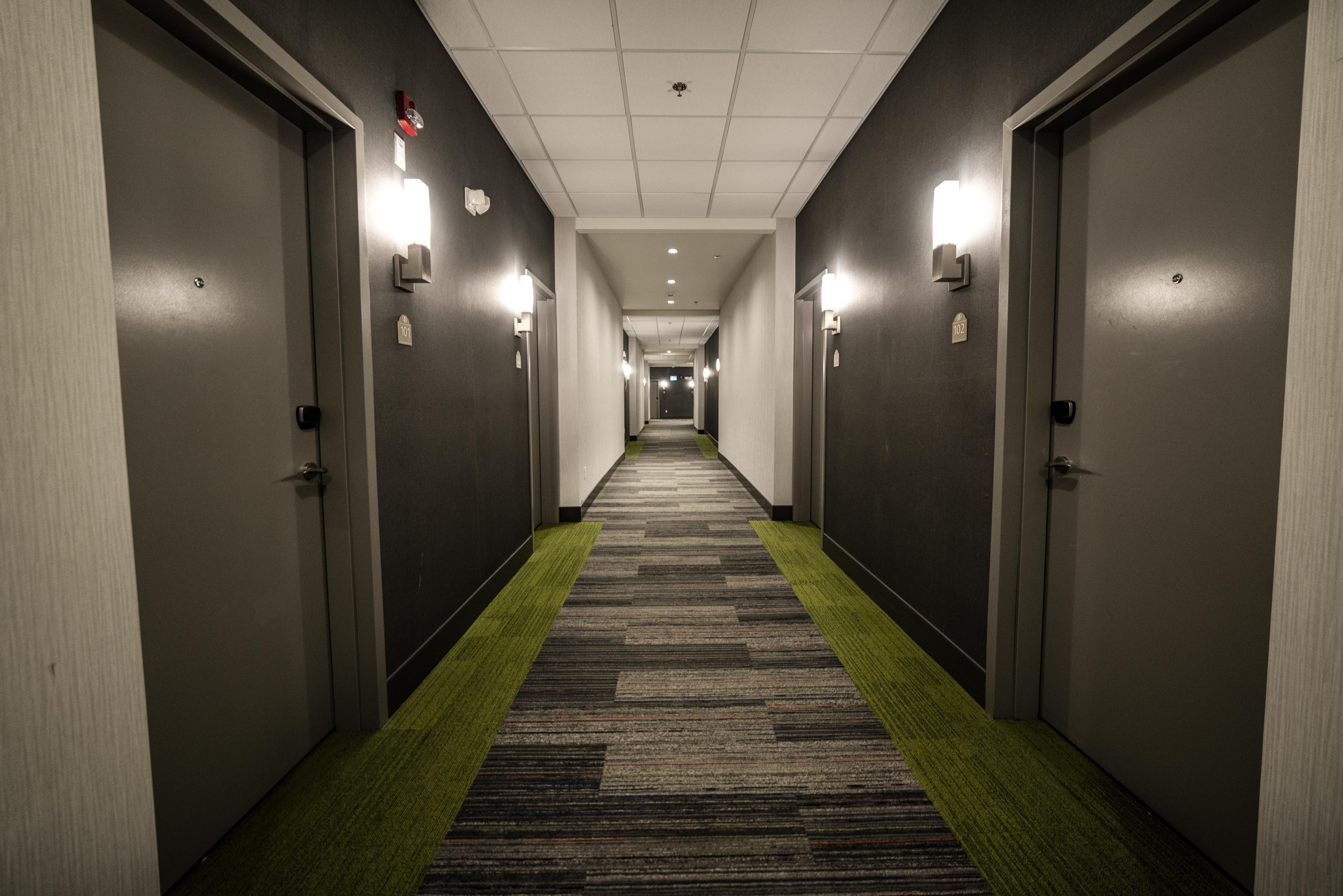 Candlewood Suites West Edmonton - Mall Area By Ihg Exterior foto