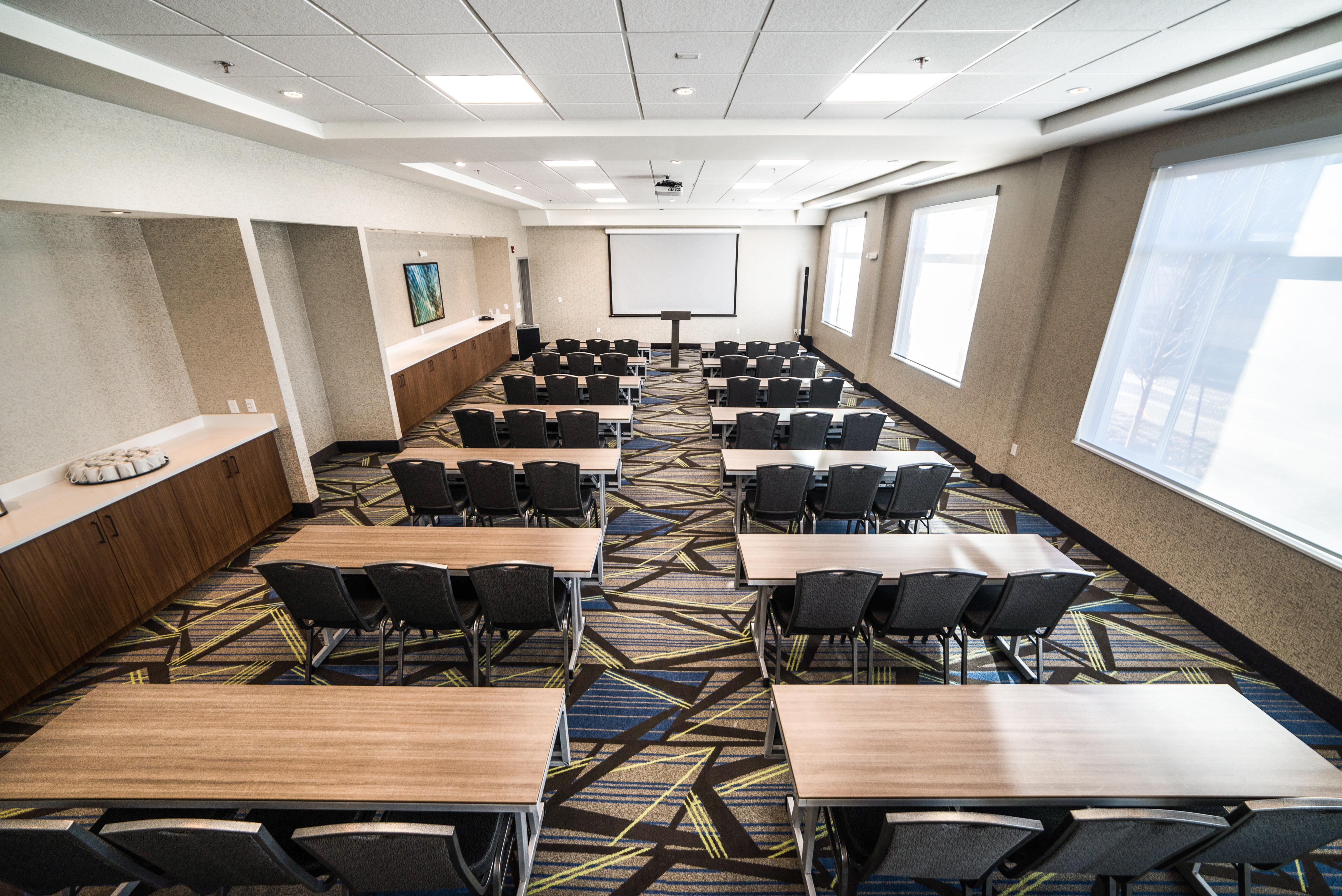 Candlewood Suites West Edmonton - Mall Area By Ihg Exterior foto